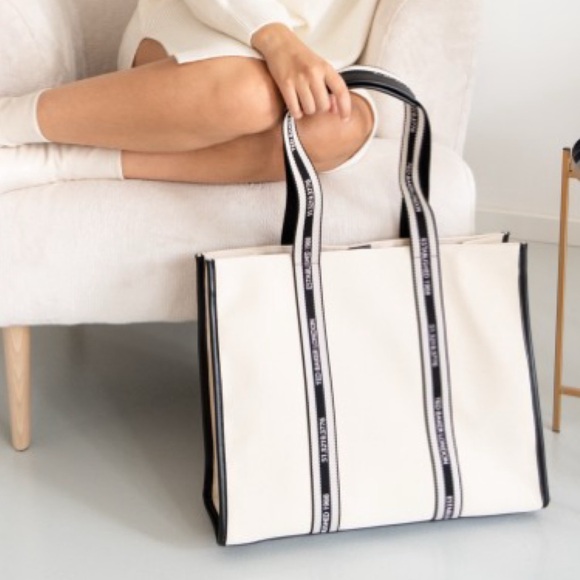 New Ted Baker Georjea Canvas Large Weekender Tote in Natural with Leather Trim - Picture 2 of 12